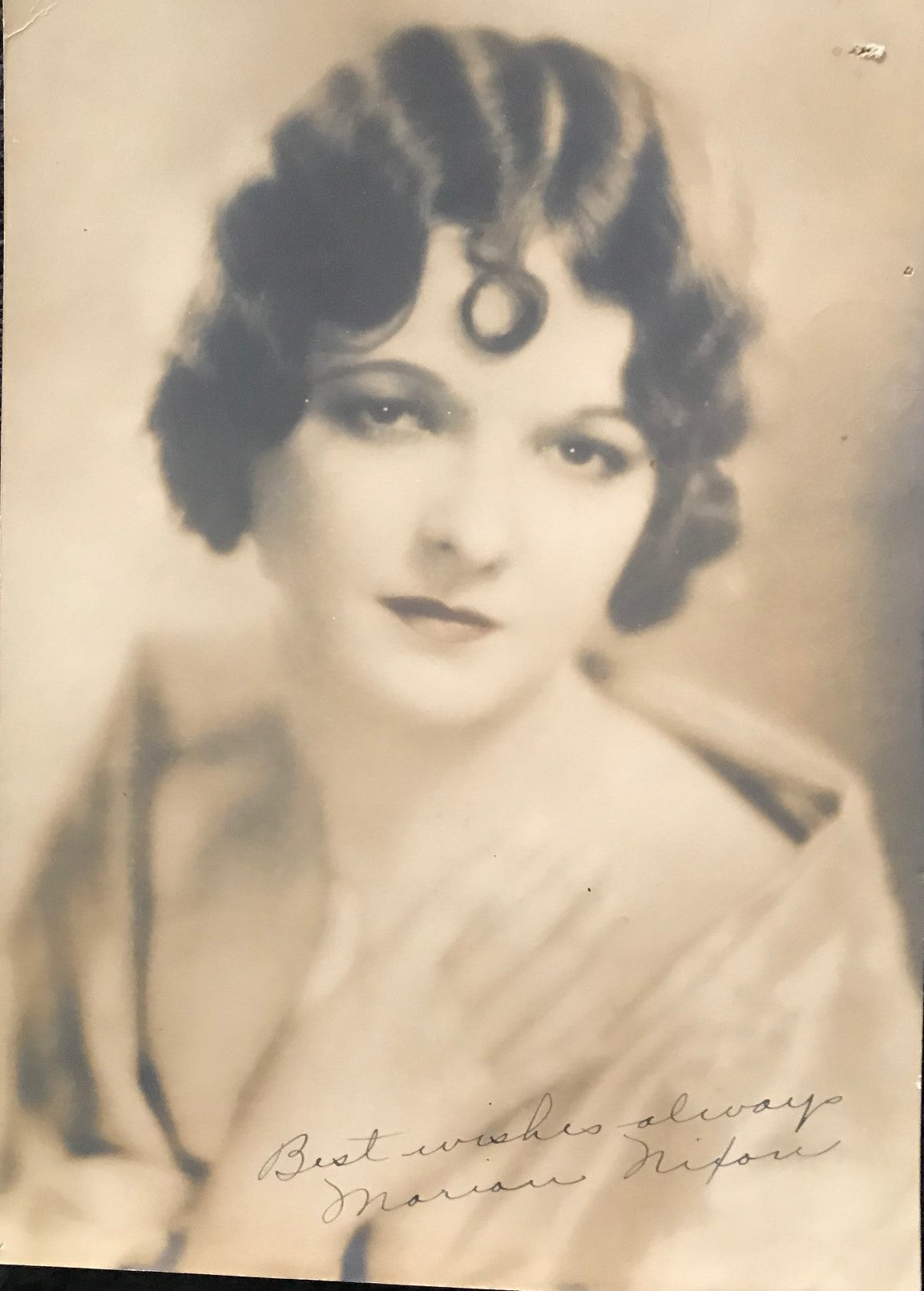 MIRIAN NIXON - AUTOGRAPHED 10 x 8 PUBLICITY PHOTOGRAPH - Silent Movie Star - RARE