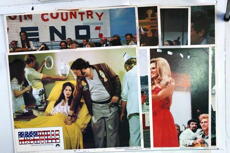 ORIGINAL LOBBY CARDS - NASHVILLE - 1975 - set of 8 - Karen Black, Henry Gibs...