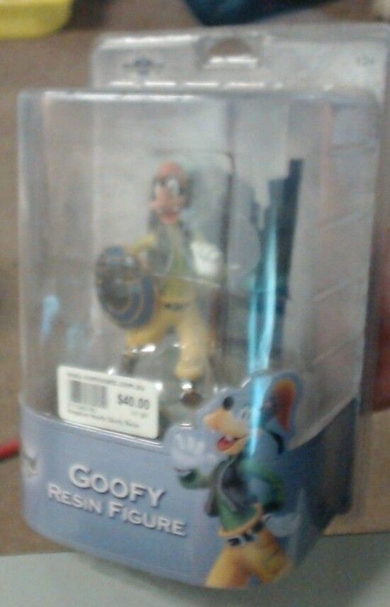 GOOFY RESIN FIGURE KINGDOM HEARTS DISNEY SEALED UNOPENED MAKERS OF POP FIGURES