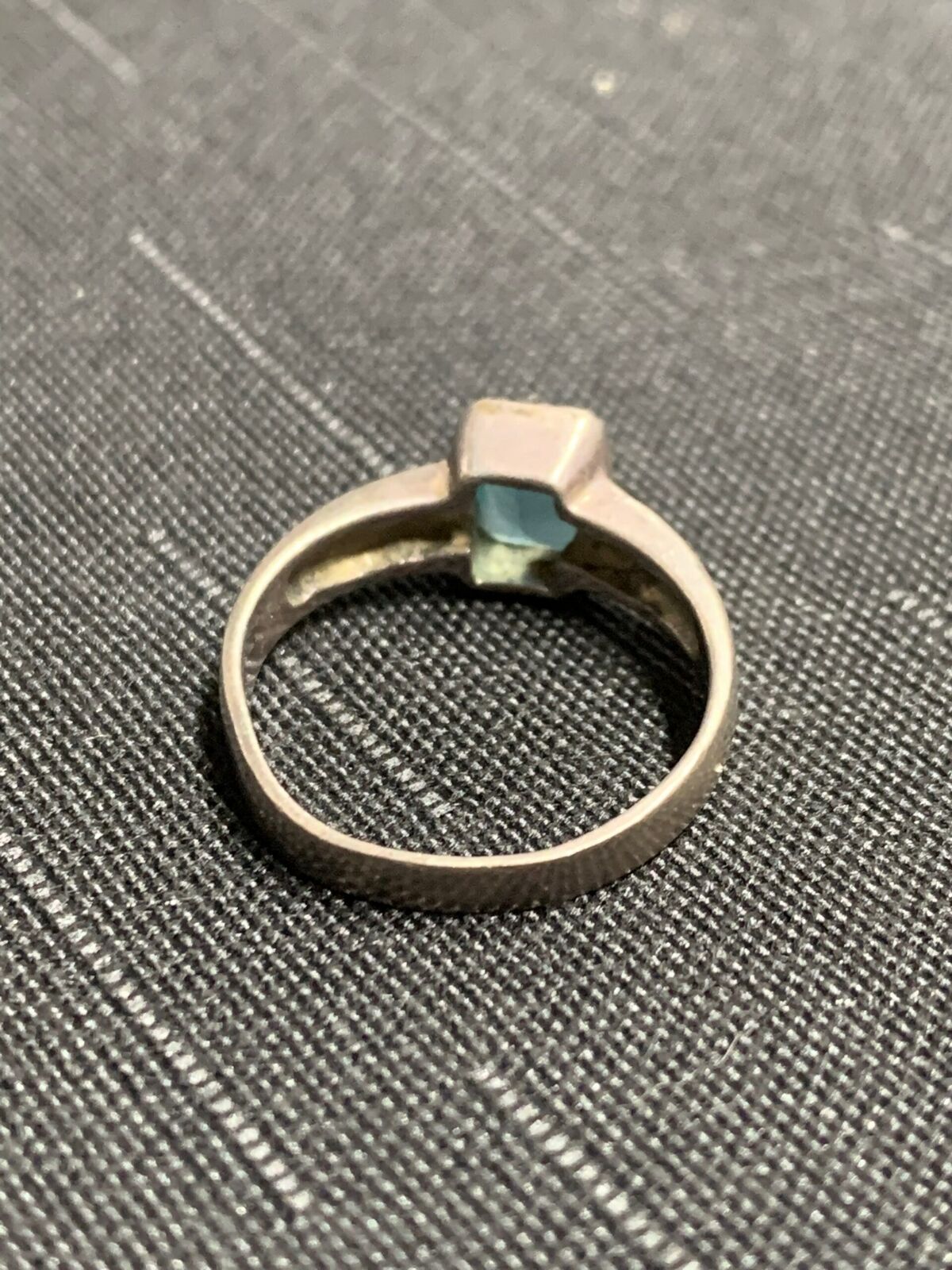 SILVER RING - WITH AQUA STONE SETTING
