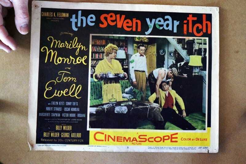 ORIGINAL LOBBY CARD - THE SEVEN YEAR ITCH - 1955 - key card #5 - Marilyn Monroe, Tom Ewell, Sonny Tufts