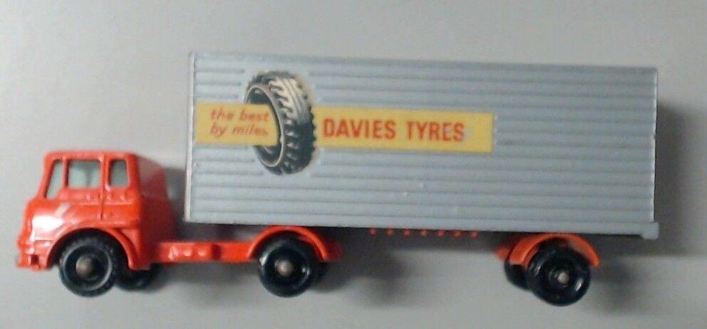 COLLECTABLE MATCHBOX CAR TRUCK TOYS LESNEY NO.2 MAJOR -IN BOX-