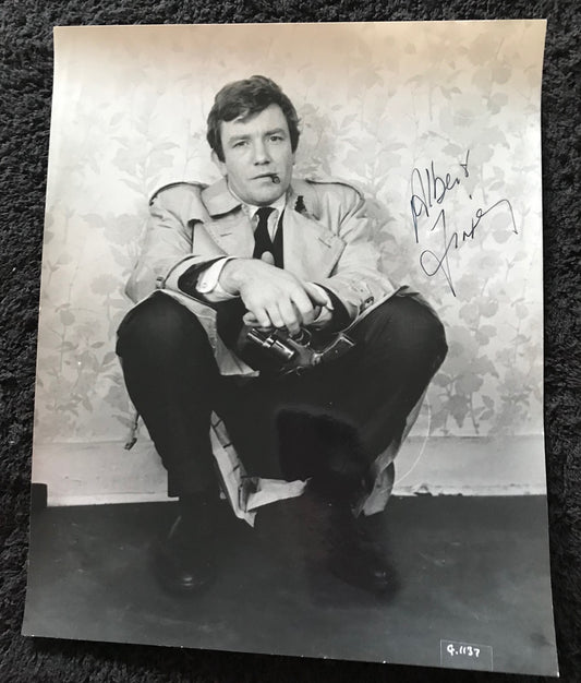 ALBERT FINNEY - AUTOGRAPHED 8 x 10 PUBLICITY PHOTOGRAPH from Gumshoe (1971)