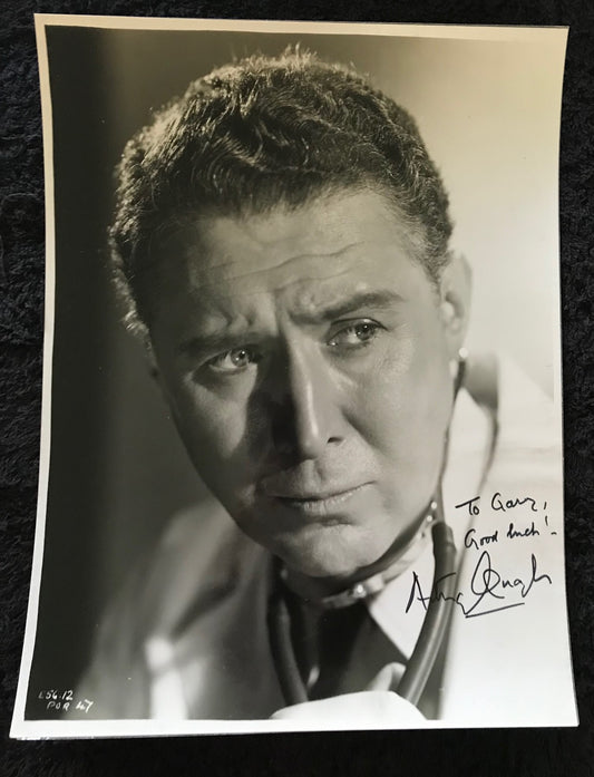 ANTHONY QUAYLE - AUTOGRAPHED 10 x 8 PUBLICITY PHOTOGRAPH