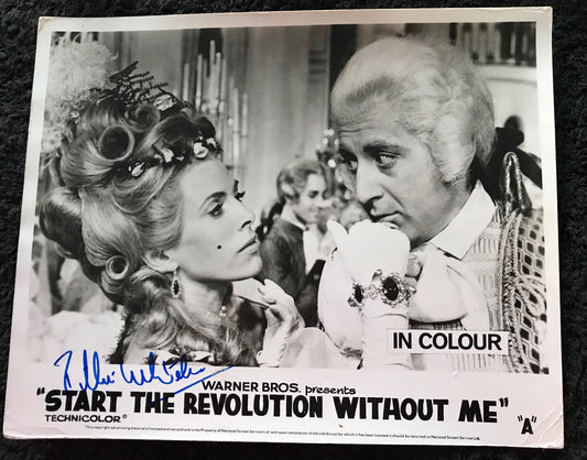 BILLIE WHITELAW - AUTOGRAPHED 10 x 8 PUBLICITY PHOTOGRAPH from Start the Revolution without Me (1970)