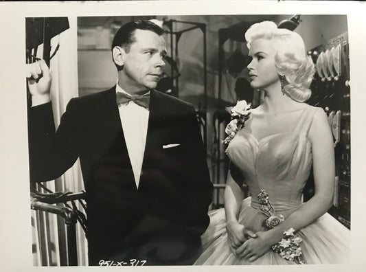 PUBLICITY PHOTOGRAPH - from THE GIRL CAN'T HELP IT (c) (1956) - JANE MANSFIELD, TOM EWELL