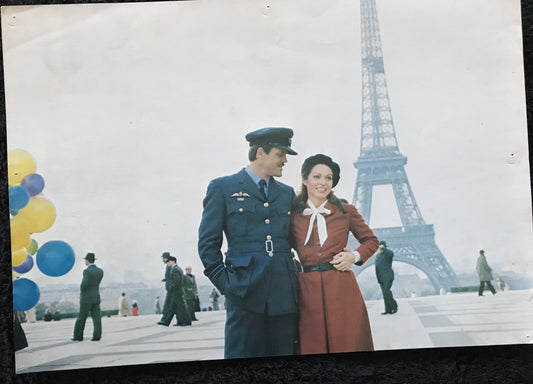 ORIGINAL MOVIE STILL - THE OTHER SIDE OF MIDNIGHT - 1977 - large -  Marie-France Pisier, John Beck