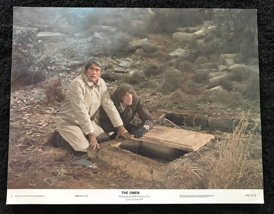 ORIGINAL LOBBY CARD - THE OMEN (b)  - 1976 - #3 card -  Gregory Peck, Lee Remick, David Warner, Billie Whitelaw