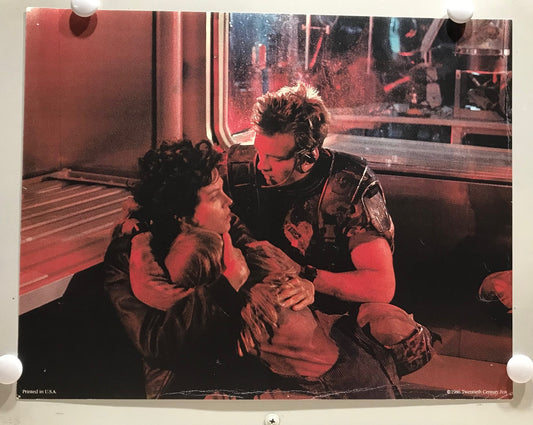 ORIGINAL MOVIE STILL - ALIENS - 1986 -  Sigourney Weaver, Michael Biehn