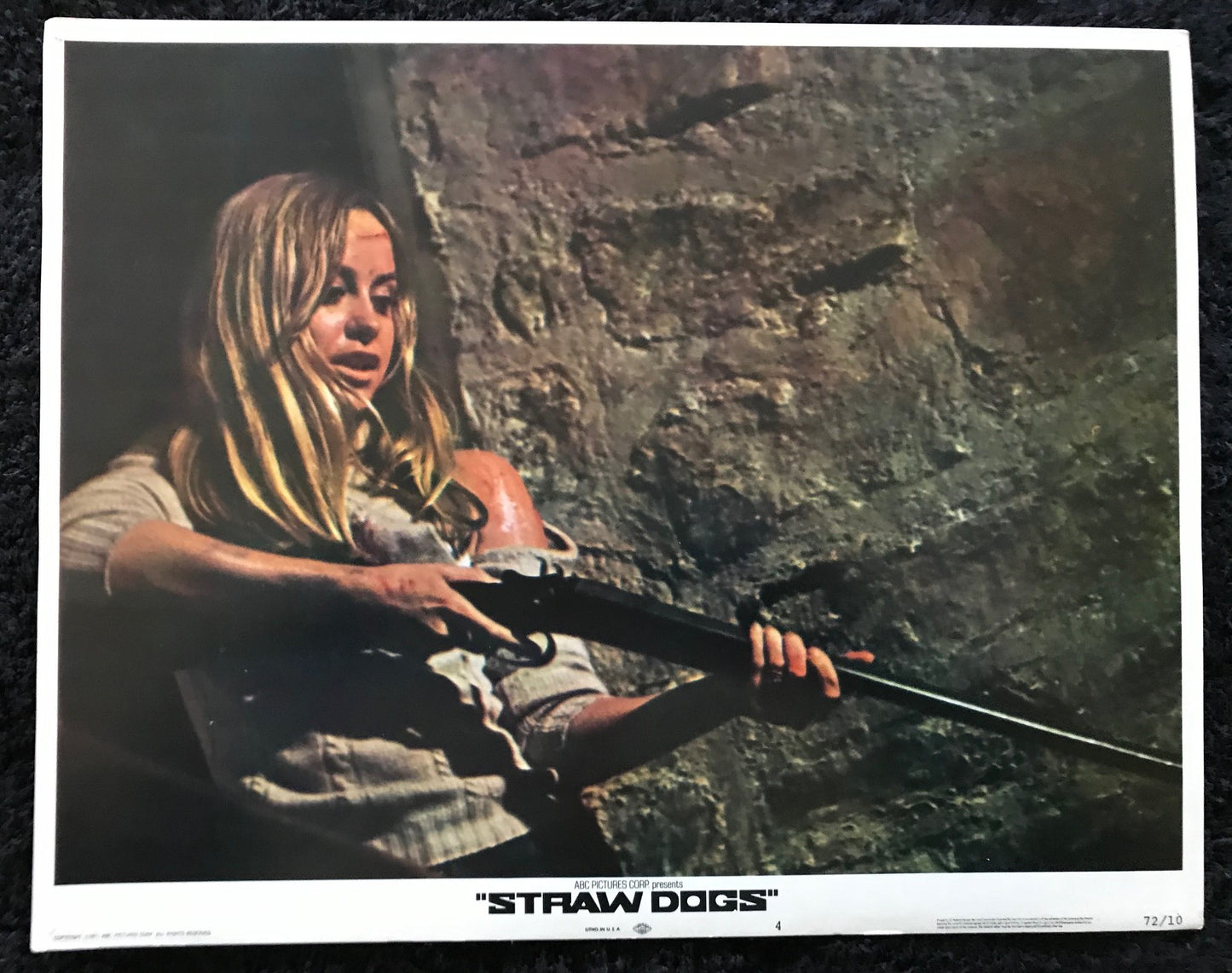 ORIGINAL LOBBY CARD - STRAW DOGS - 1971 - #4 card -  Dustin Hoffman, Susan George, Peter Vaughan, T. P. McKenna, Del Henney