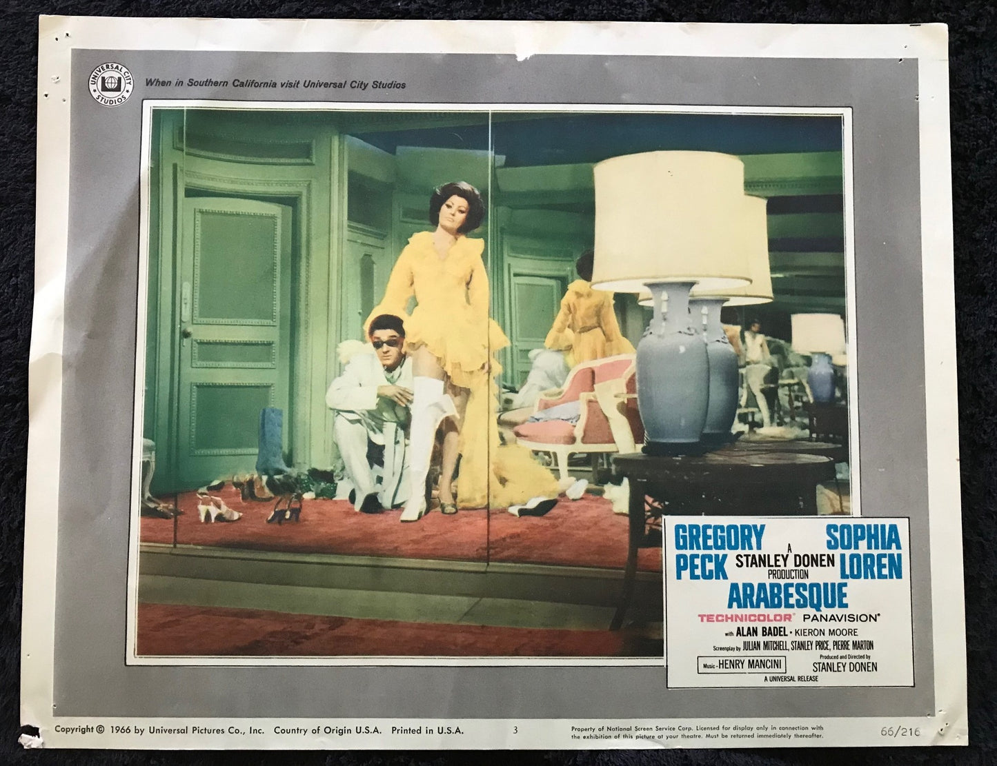 ORIGINAL LOBBY CARDS - ARABESQUE - 1966 - set of 8 -  Sophia Loren, Gregory Peck, Alan Badel