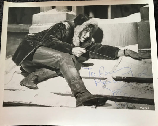 JAMES COBURN - AUTOGRAPHED 10 x 8 PUBLICITY PHOTOGRAPH