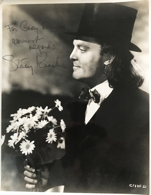 STACY KEACH  - AUTOGRAPHED 10 x 8 PUBLICITY PHOTOGRAPH