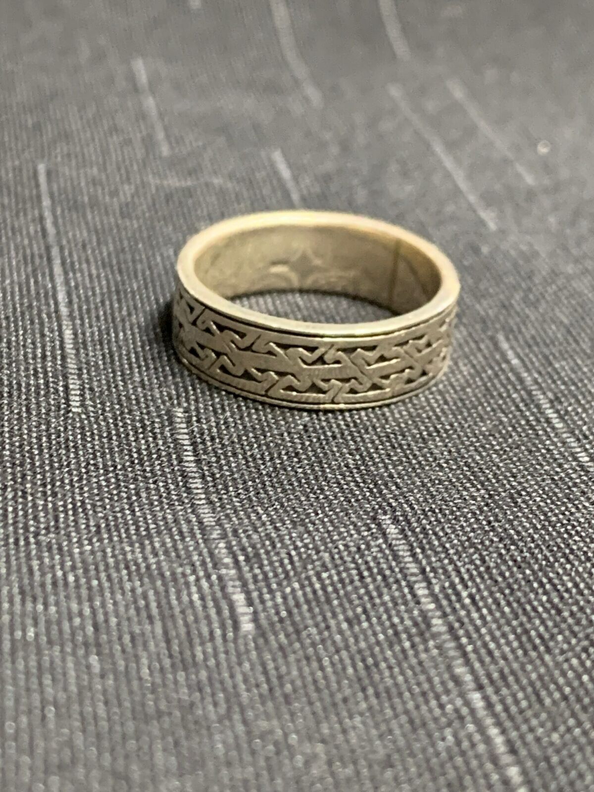 MENS SILVER RING - WITH INTERESTING ENGRAVINGS