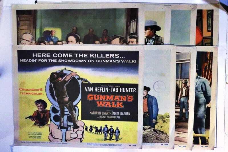 ORIGINAL LOBBY CARDS - GUNMAN'S WALK - 1958 - set of 8