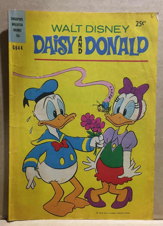 WALT DISNEY COMIC BOOK - DAISY AND DONALD G644  australian