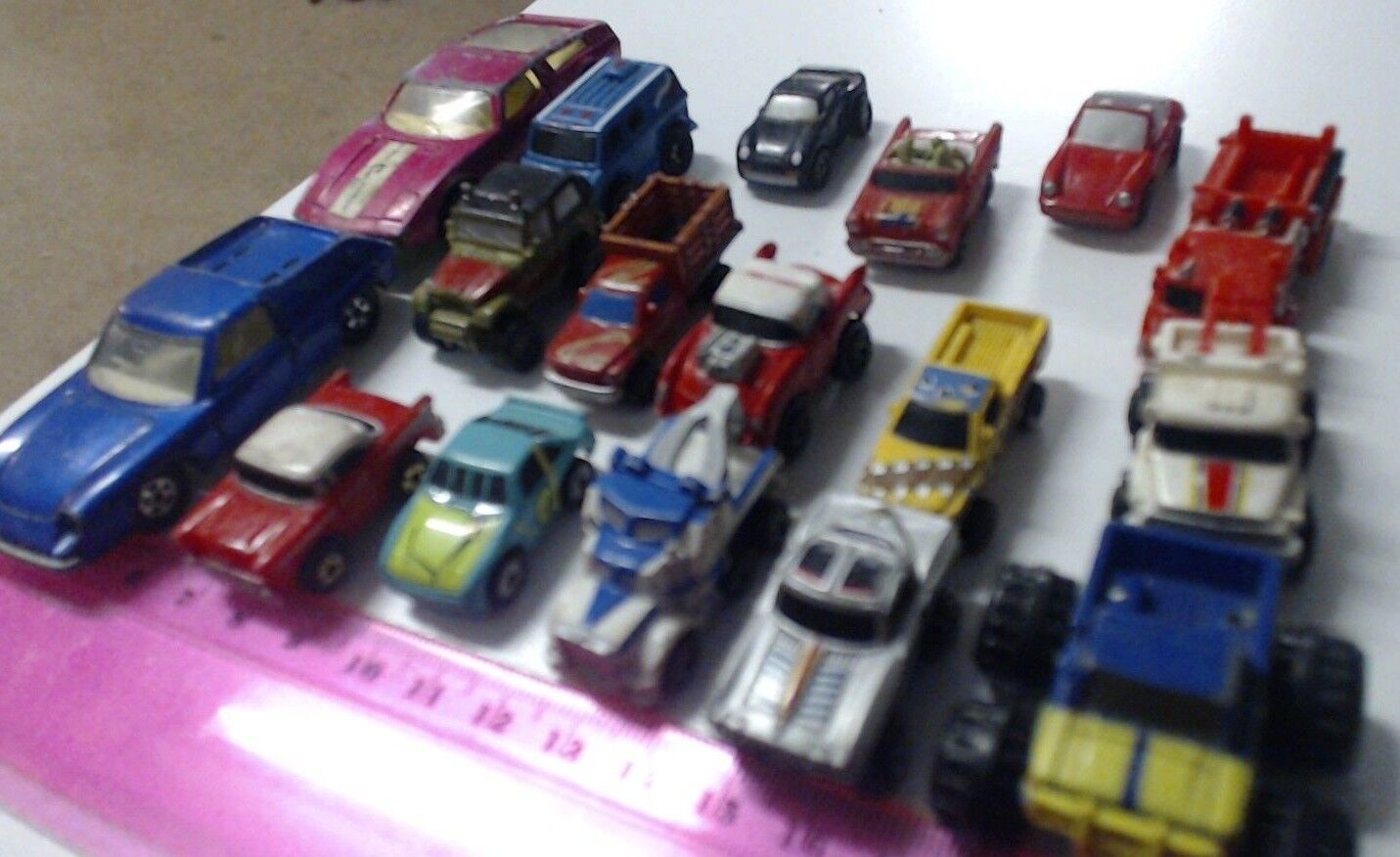 COLLECTABLE MICRO MACHINES CARS SMALL TOYS