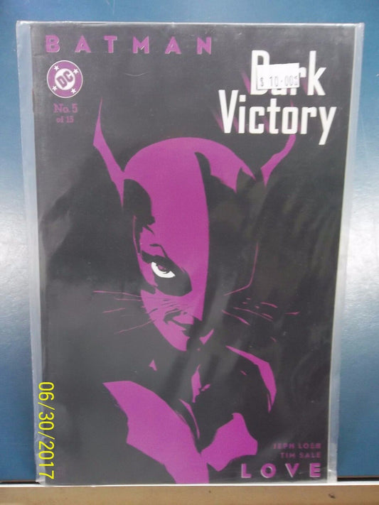 BATMAN DARK VICTORY LOVE COMIC BOOK NUMBER 5 of 13  DC