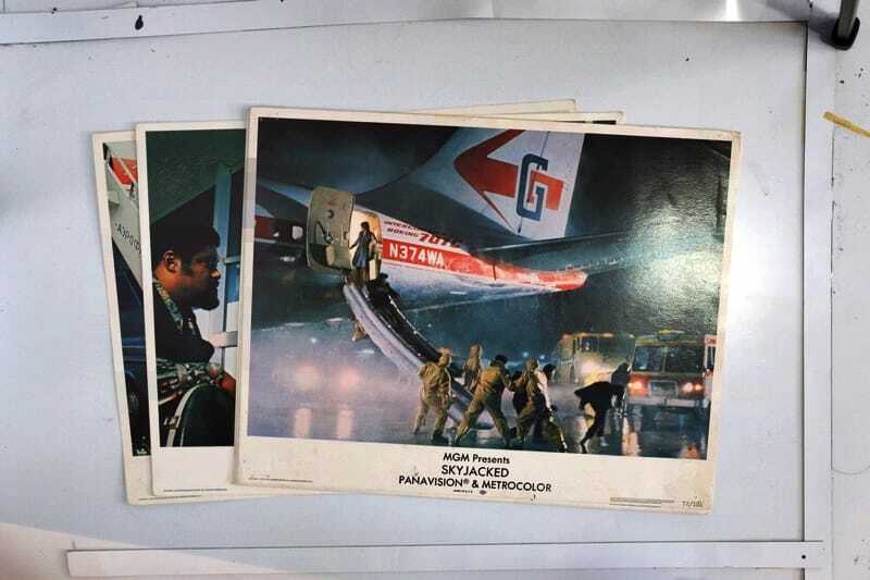 ORIGINAL LOBBY CARDS - SKYJACKED - 1972 - set of 8