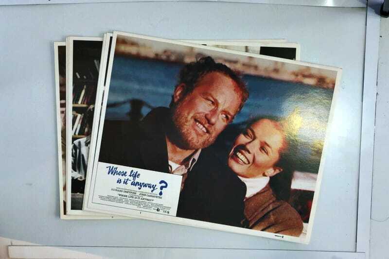 ORIGINAL LOBBY CARDS - WHOSE LIFE IS IT ANYWAY - 1981 - set of 8