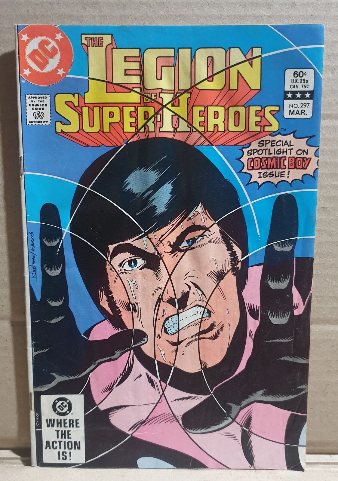 COMIC BOOK - DC LEGION OF SUPER HEROES #297