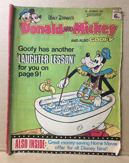 COMIC BOOK - WALT DISNEY'S DONALD MICKEY GOOFY