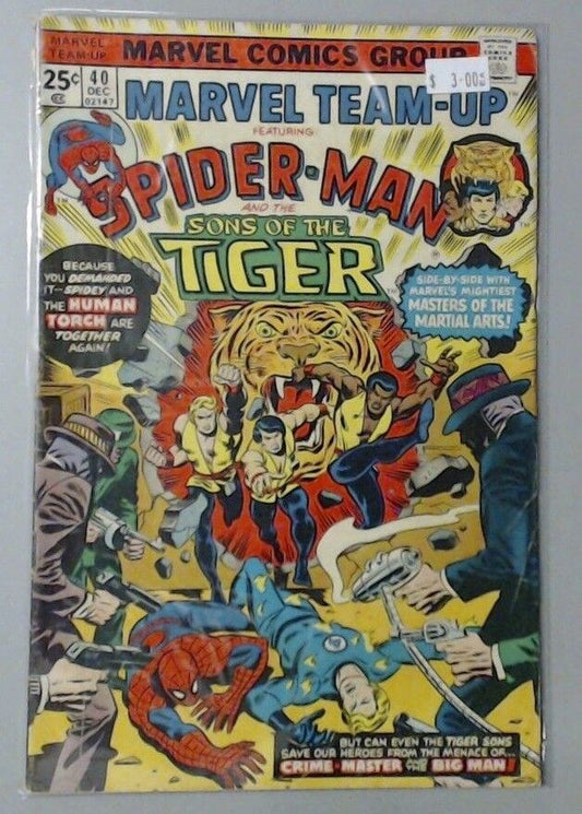 MARVEL COMIC BOOK - TEAM UP SPIDER MAN SONS OF THE TIGER NUMBER 40