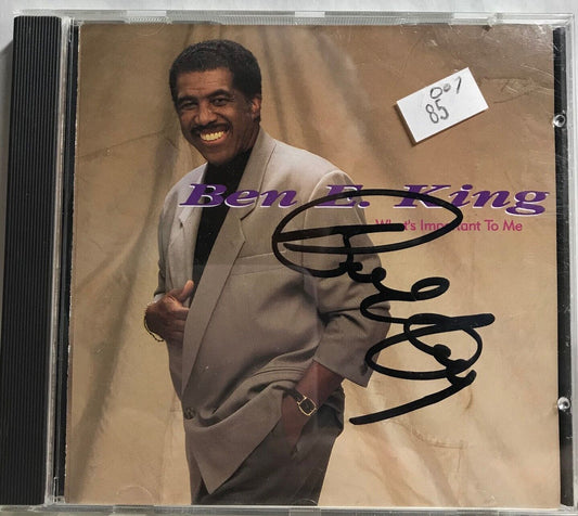 MUSIC CD IN CASE (COVER SIGNED) - BEN E. KING - WHAT'S IMPORTANT TO ME