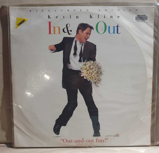 LASERDISC MOVIE - IN & OUT - Kevin Kline