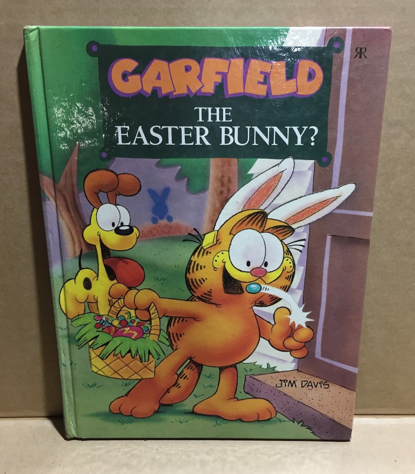 HARD COVER BOOK - GARFIELD THE EASTER BUNNY JIM DAVIS