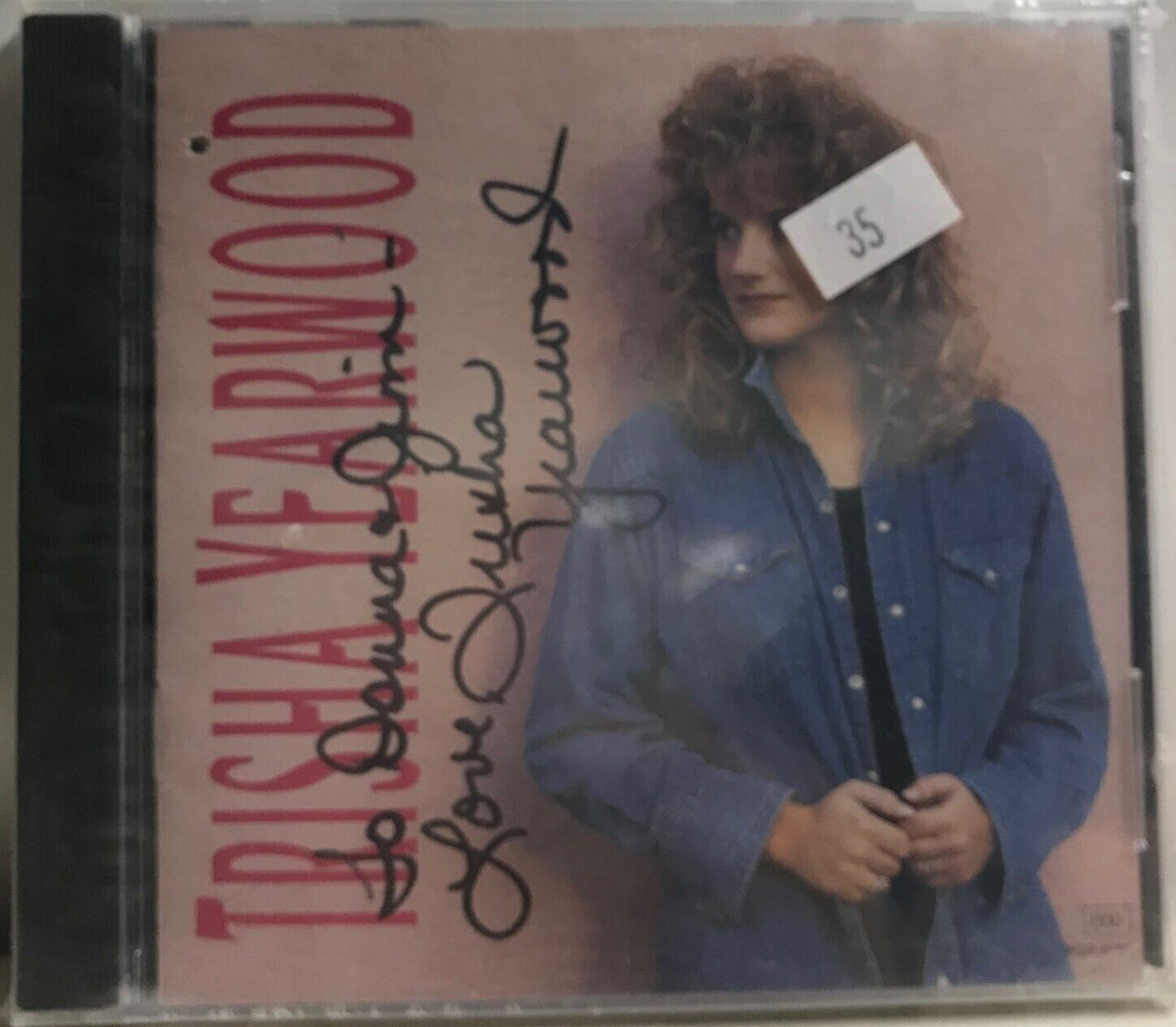 MUSIC CD IN CASE (COVER SIGNED) - TRISHA YEARWOOD - Self Titled