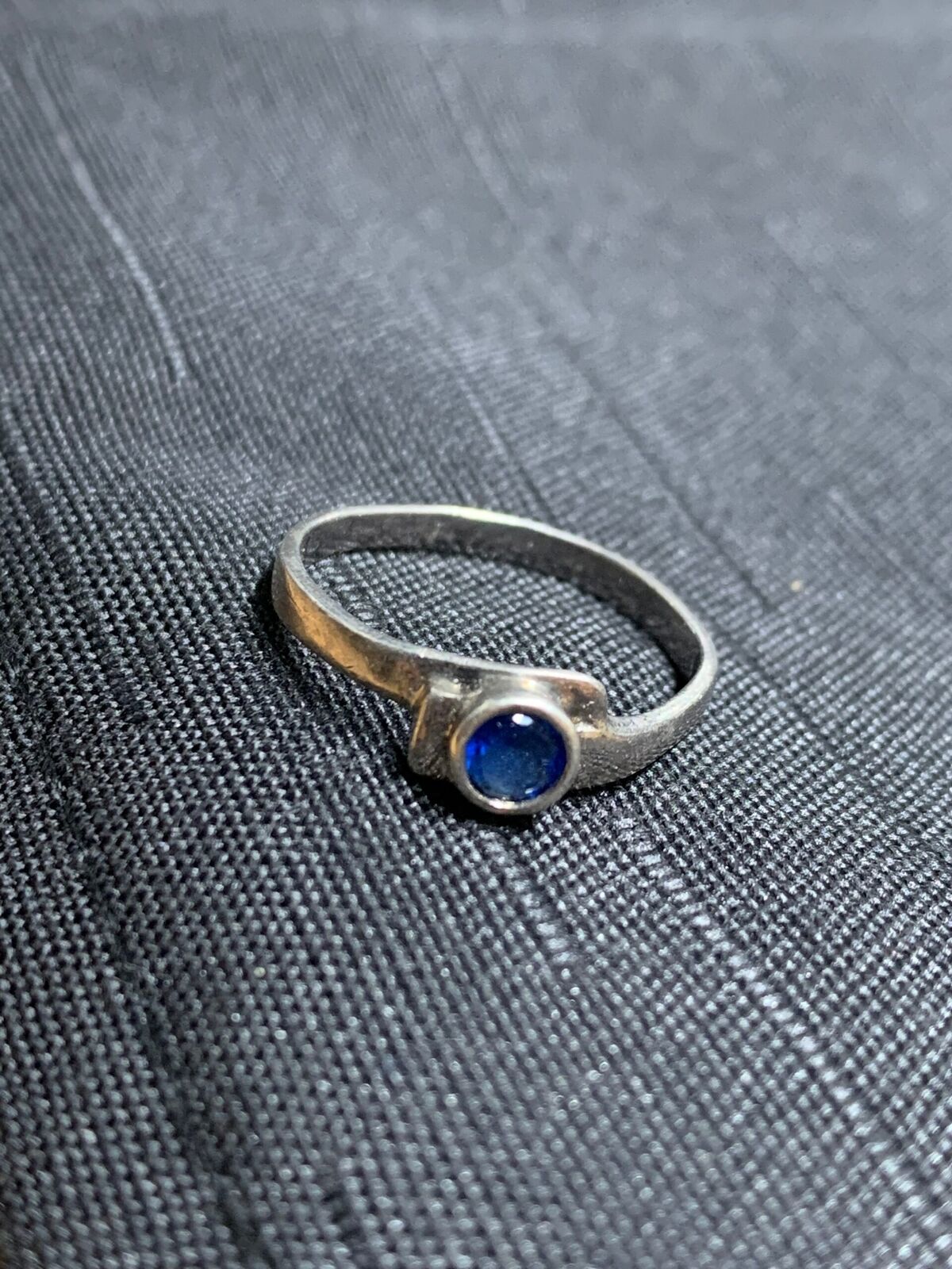 THIN SILVER RING - WITH SHALLOW OCEAN BLUE STONE SETTING