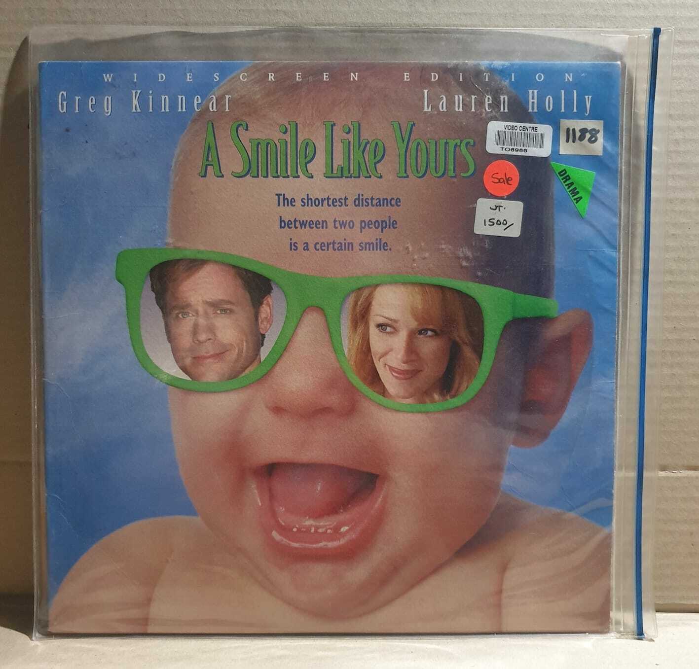 LASERDISC MOVIE - A SMILE LIKE YOURS - Greg Kinnear, Lauren Holly