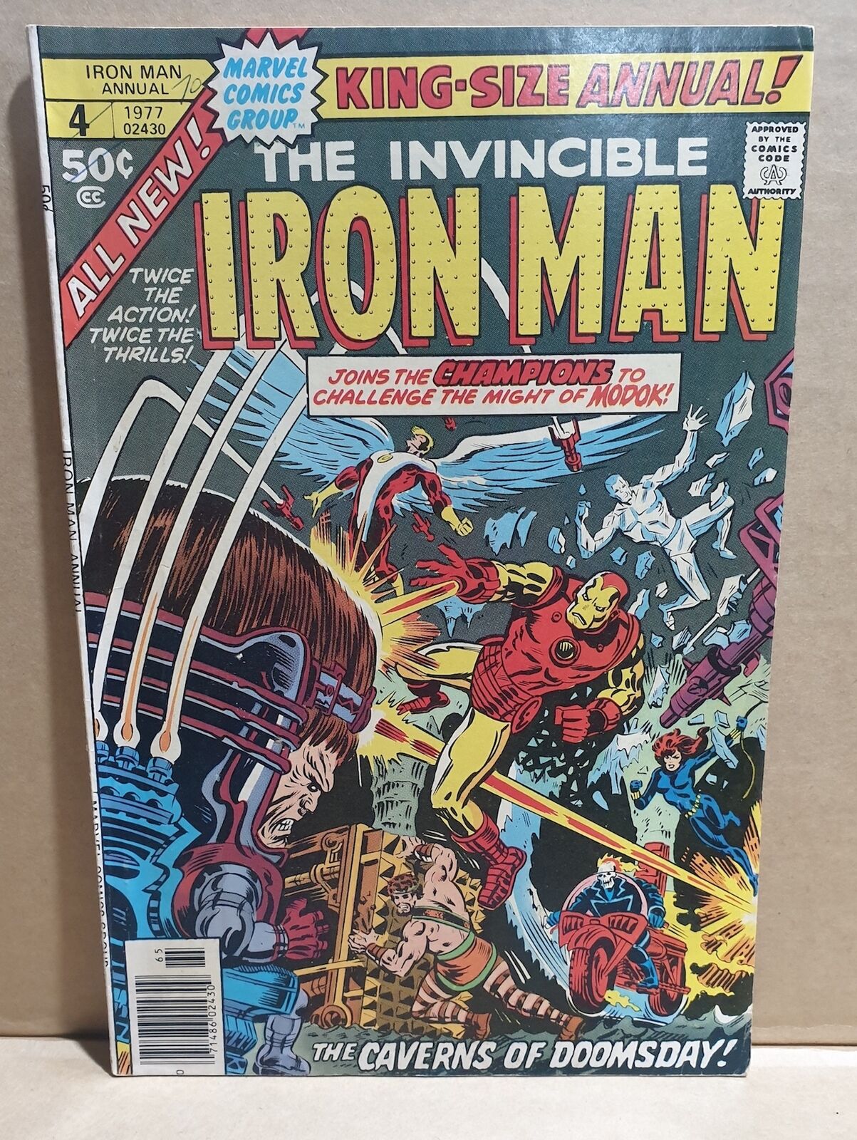 COMIC BOOK - KING SIZE ANNUAL IRON MAN #4 MARVEL