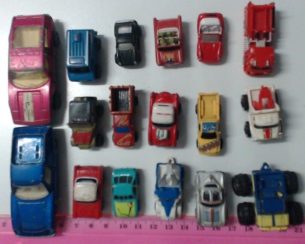 COLLECTABLE MICRO MACHINES CARS SMALL TOYS