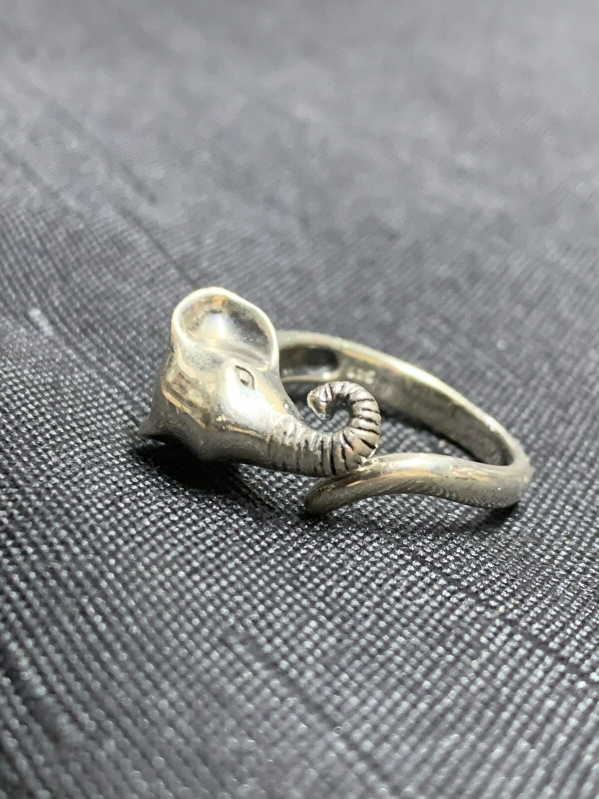 UNISEX SILVER RING - SILVER ELEPHANT WRAP AROUND RING