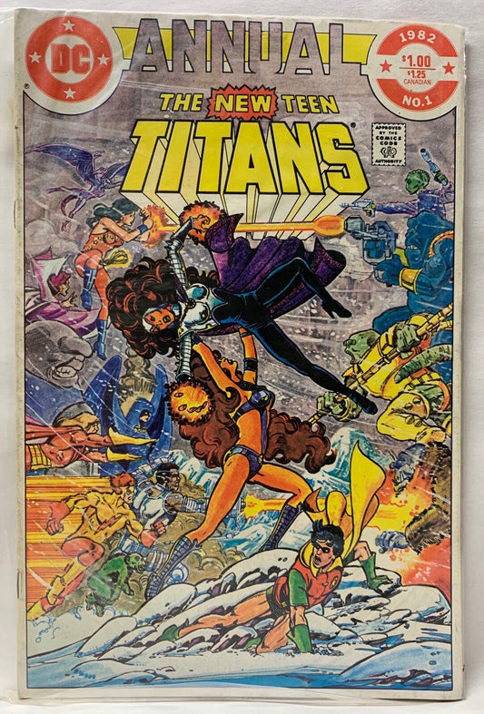 COMIC BOOK - ANNUAL THE NEW TEEN TITANS #1 (1982)