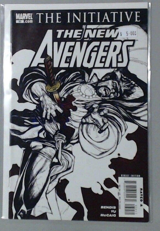 COMIC BOOK -- IRON MAN HULK CAPTAIN AMERICA THE AVENGERS MARVEL #30