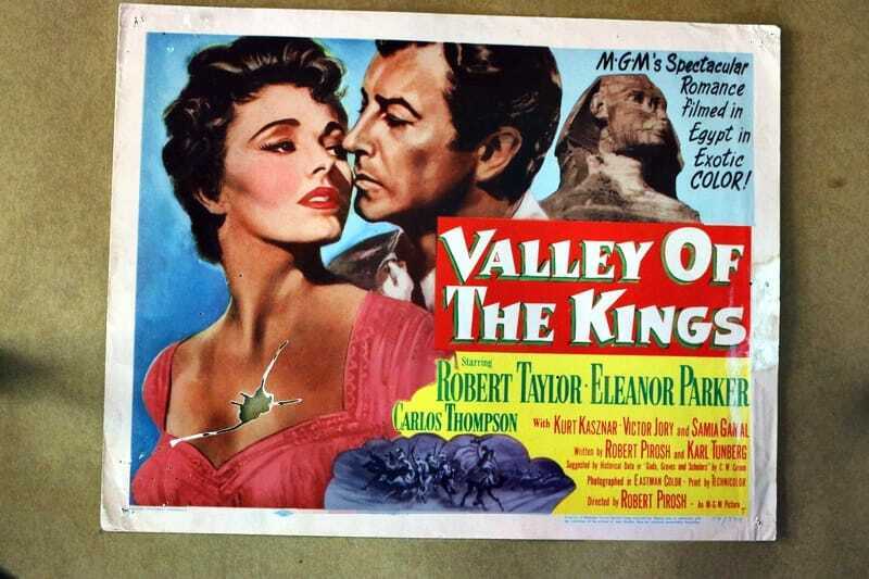 ORIGINAL LOBBY CARD - VALLEY OF THE KINGS - 1954 - title card