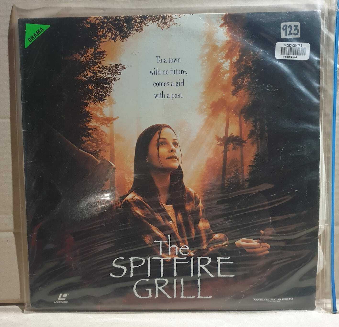 LASERDISC MOVIE - SPITFIRE GRILL - to a town with no future, comes a girl wit...