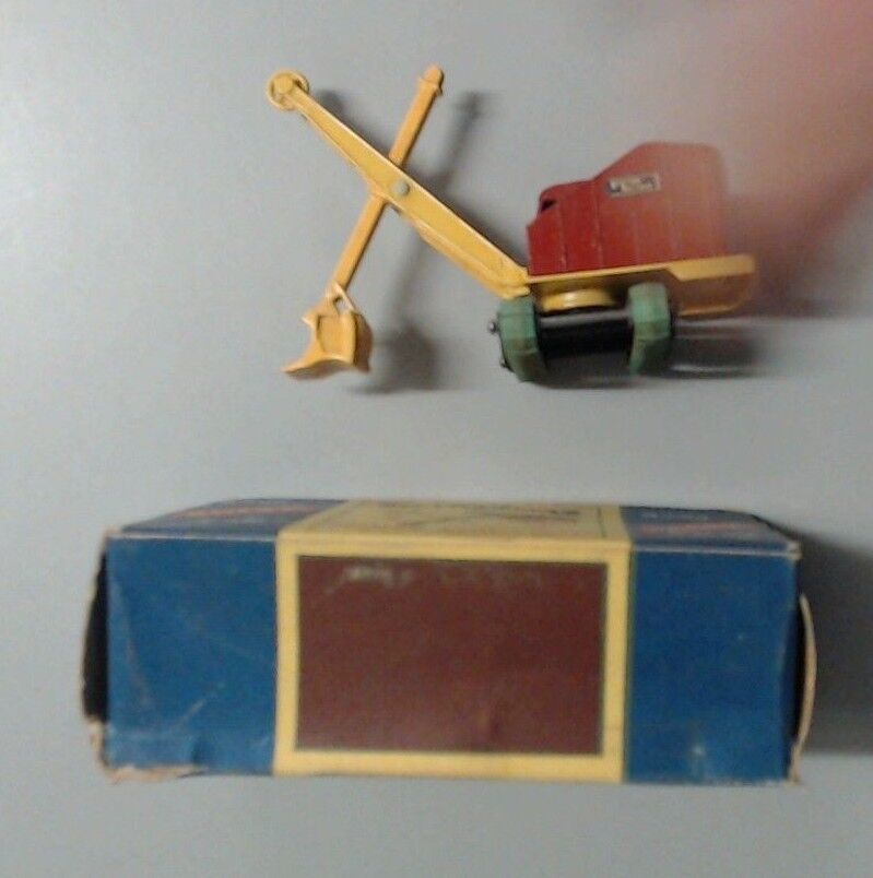 COLLECTABLE MATCHBOX CAR TRUCK TOYS MOKO LESNEY NO.4 MAJOR -IN BOX